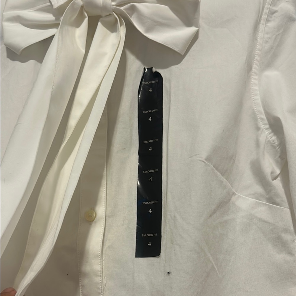 Banana Republic size 4 womanWhite Blouse with Bow Detail - Picture 4 of 8
